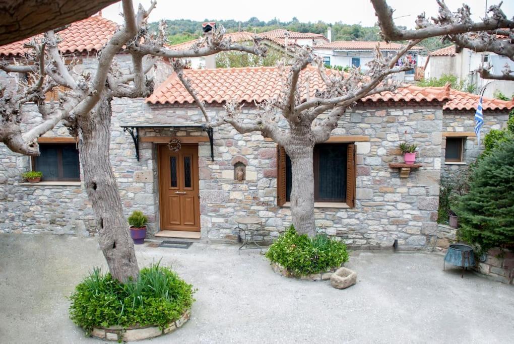 "The Stone" Apartment Agios Vlasios  Luaran gambar